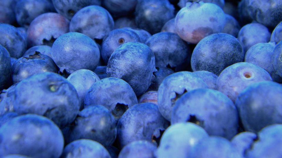 Blueberries - how to eat less sugar