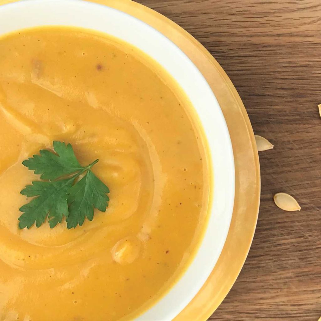 Easy Pumpkin Soup Without Cream Cinnamon and Kale