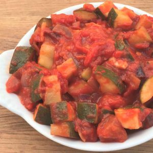 Courgettes in tomato sauce