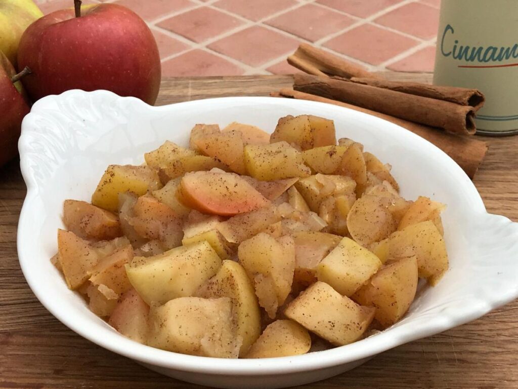 Healthy Stewed Apples Cinnamon and Kale