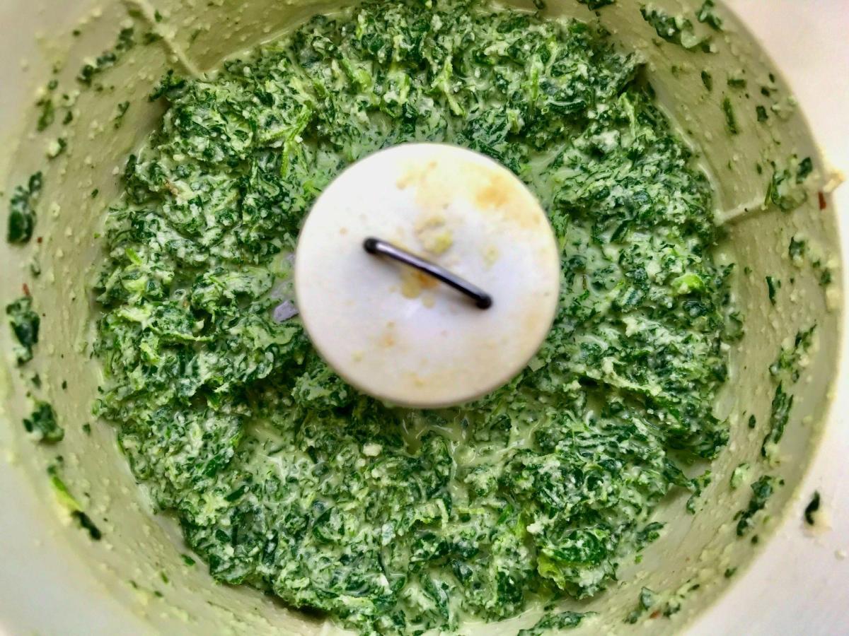 Nettle pesto in food processor