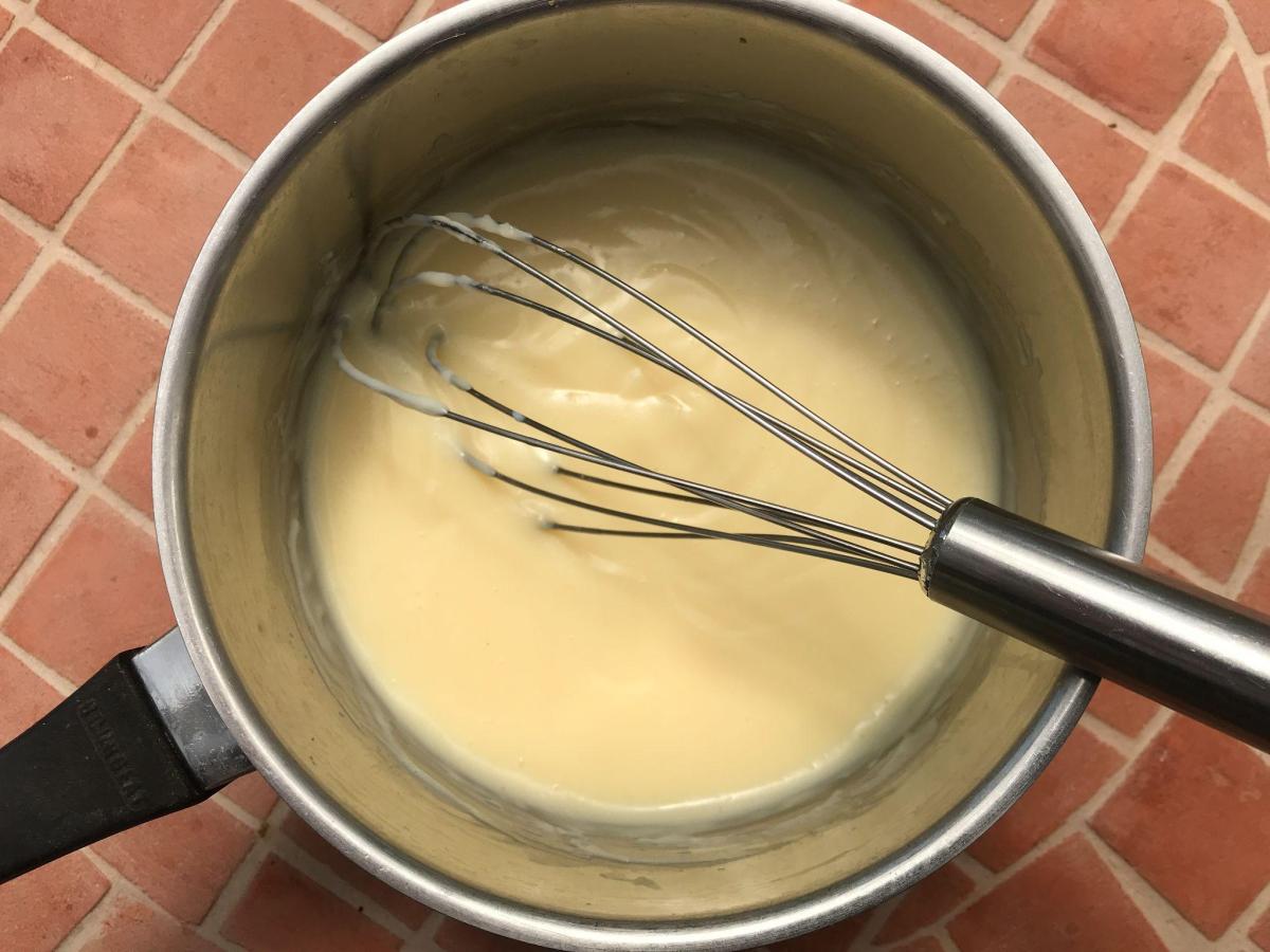 Thickened custard in pan