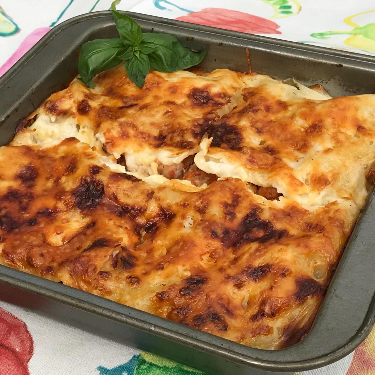 Turkey mince lasagne with healthy white sauce