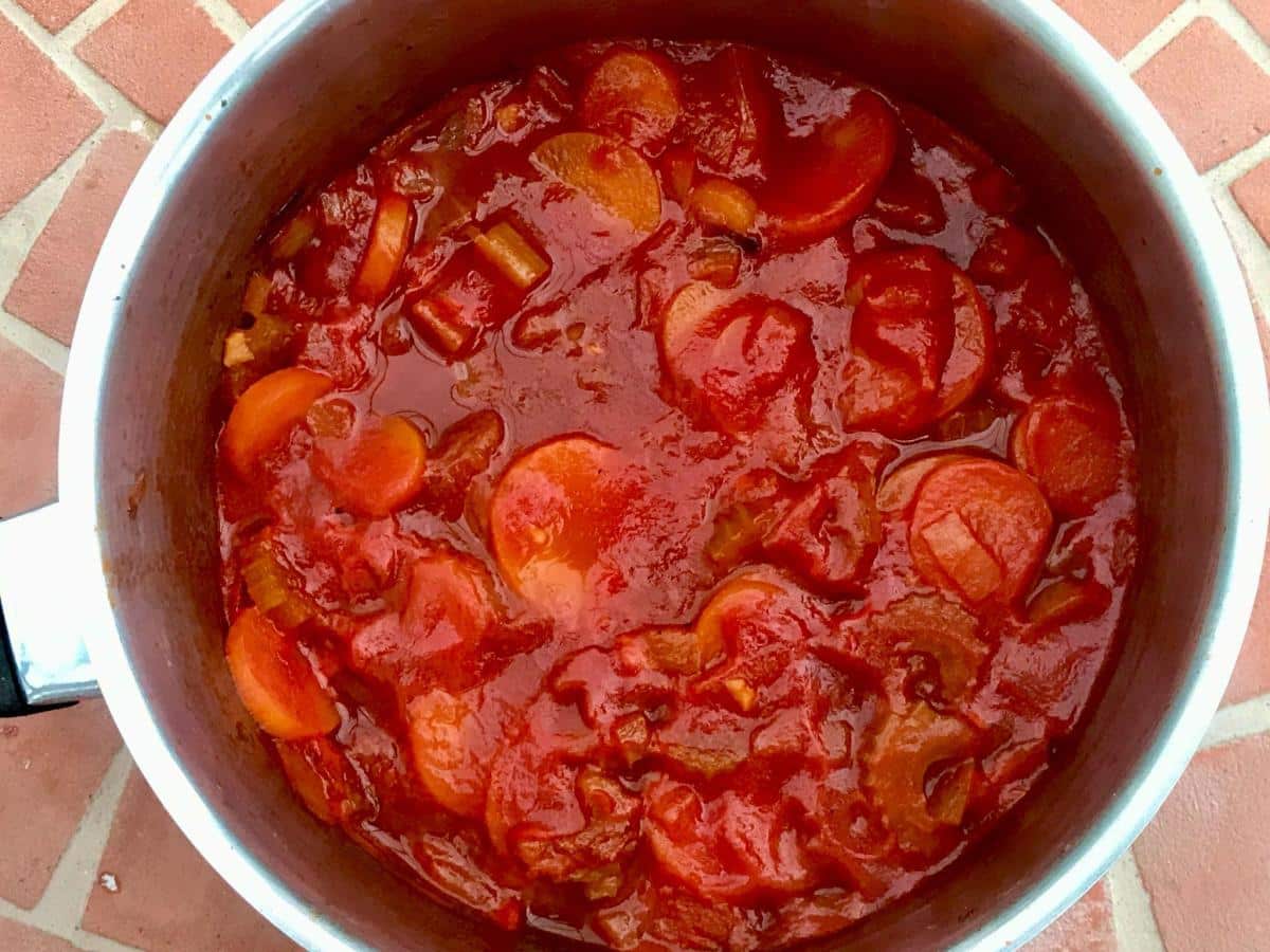 Reduced tomato sauce for baked beans