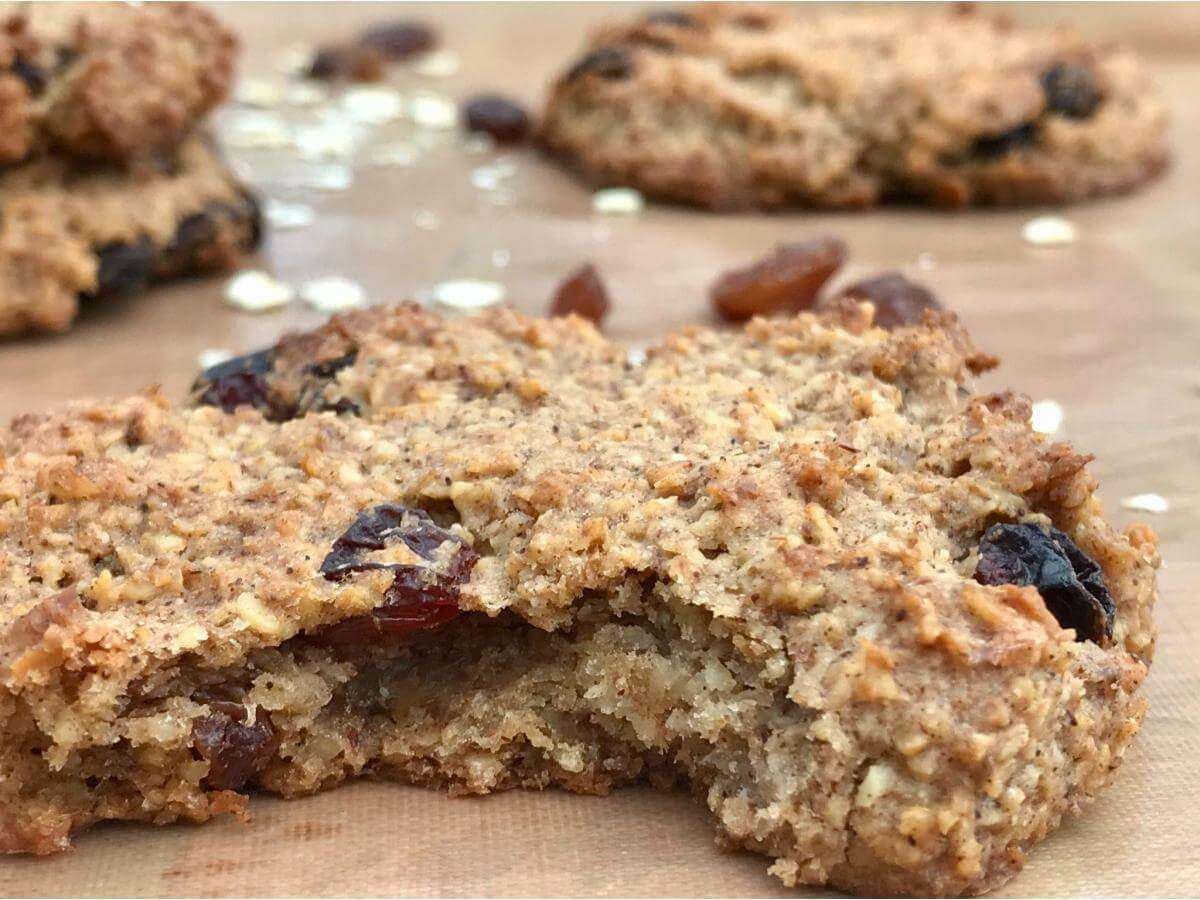 Healthy oat and raisin cookies.