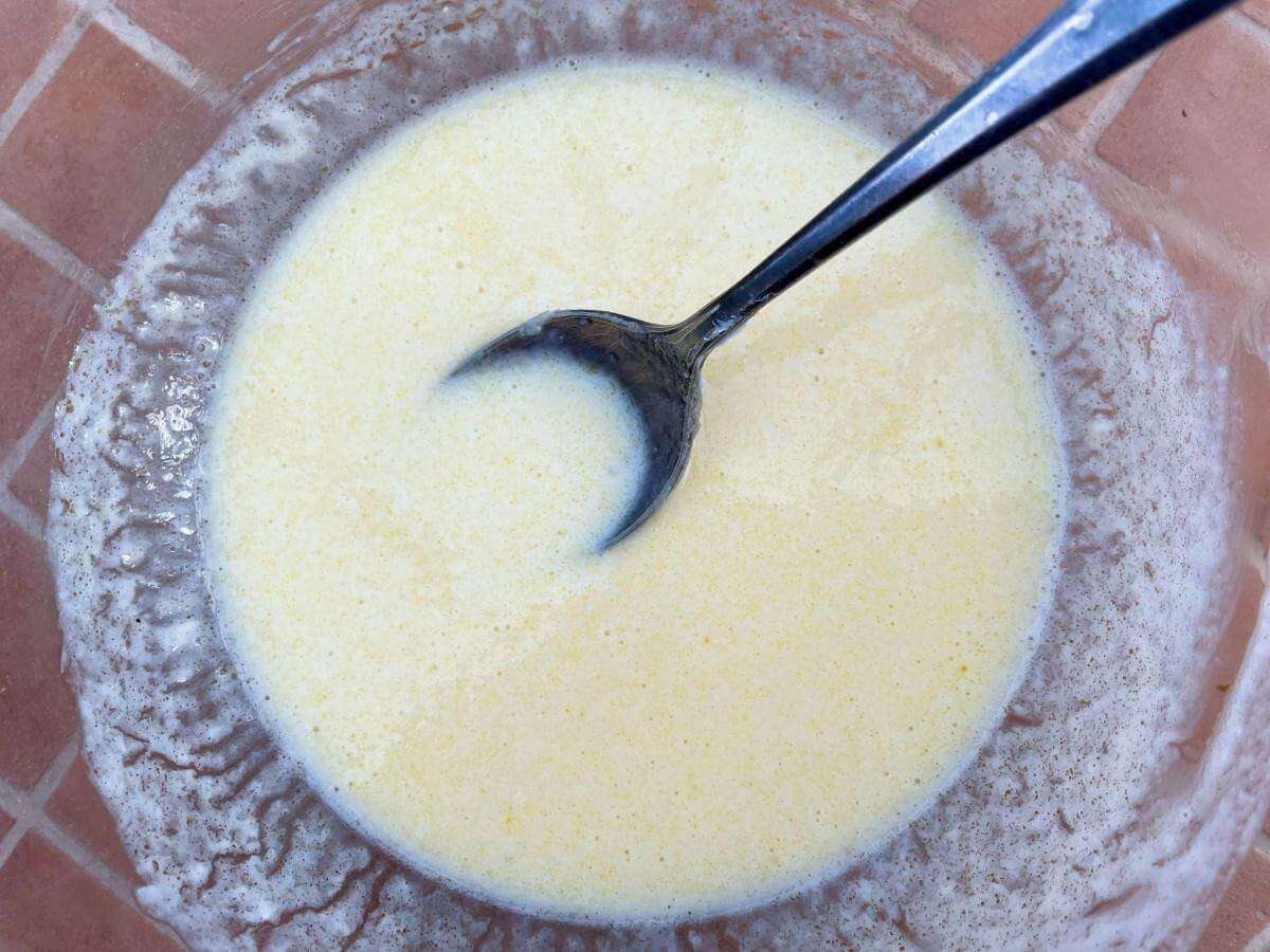 Yogurt, egg and honey mixture.