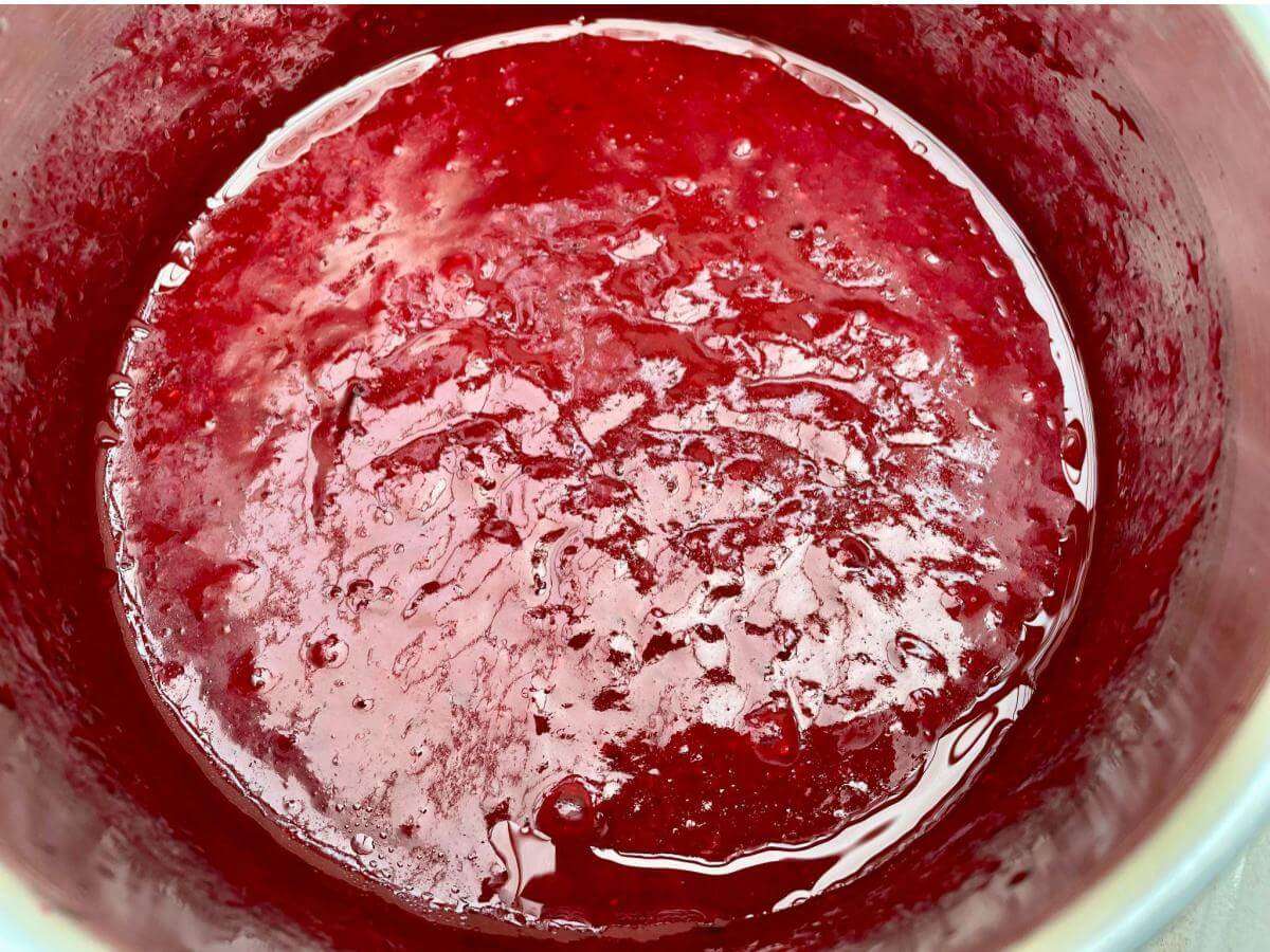 Blackcurrant puree with honey and coconut oil.