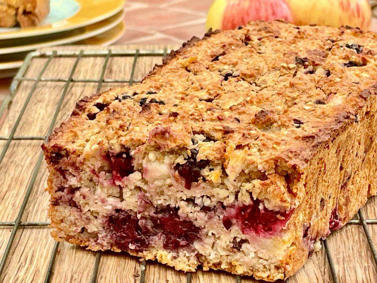 Healthy apple and blackberry loaf cake.
